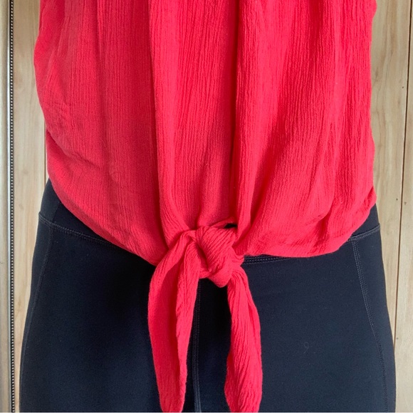 Off-Shoulder Crepe Ruffle Tank - Picture 5 of 12